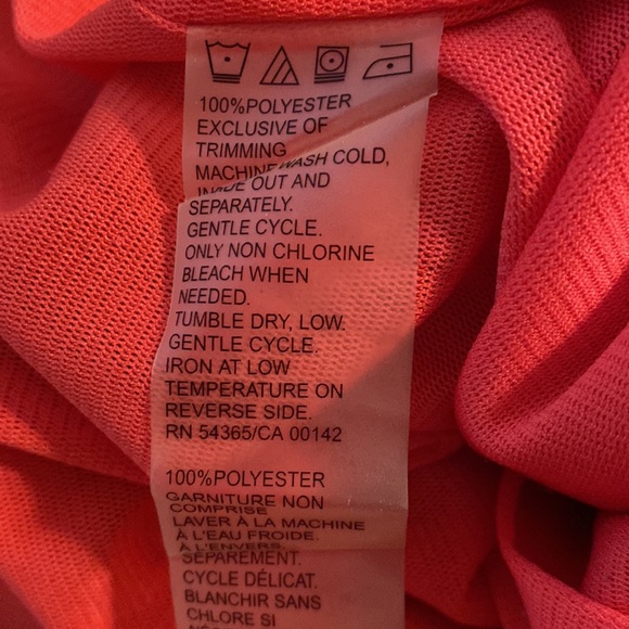 .*FREE*🆓 Abstract patterned V-neck S - Picture 3 of 4